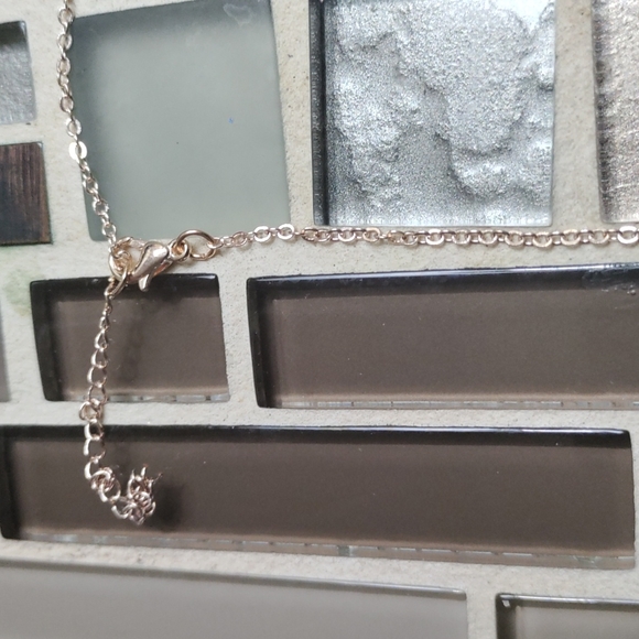 Rose Goldtone Fire Opal Key necklace - Picture 4 of 5